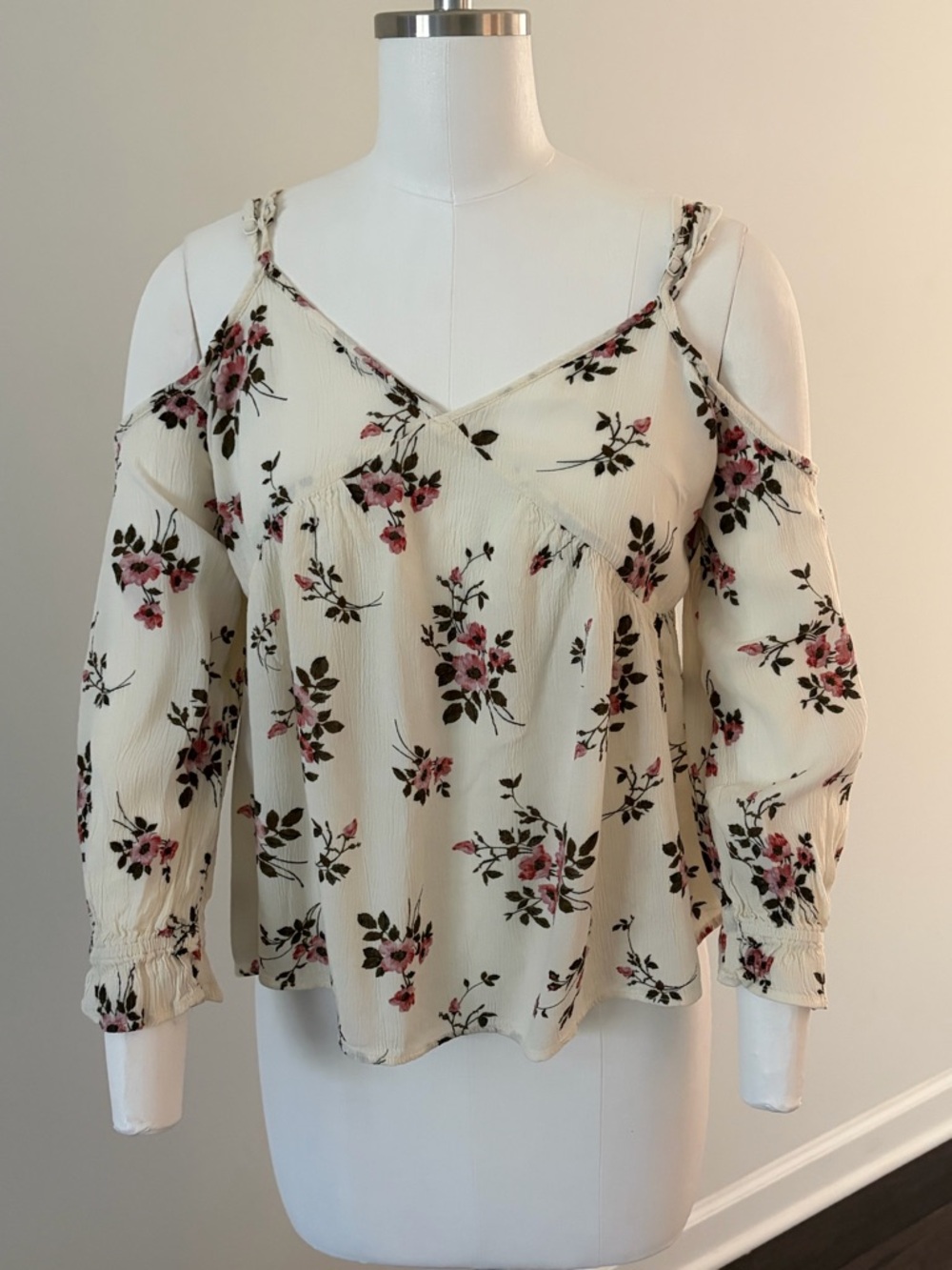 American Eagle Outfitters Cream Cold-Shoulder Blouse with Pink Floral